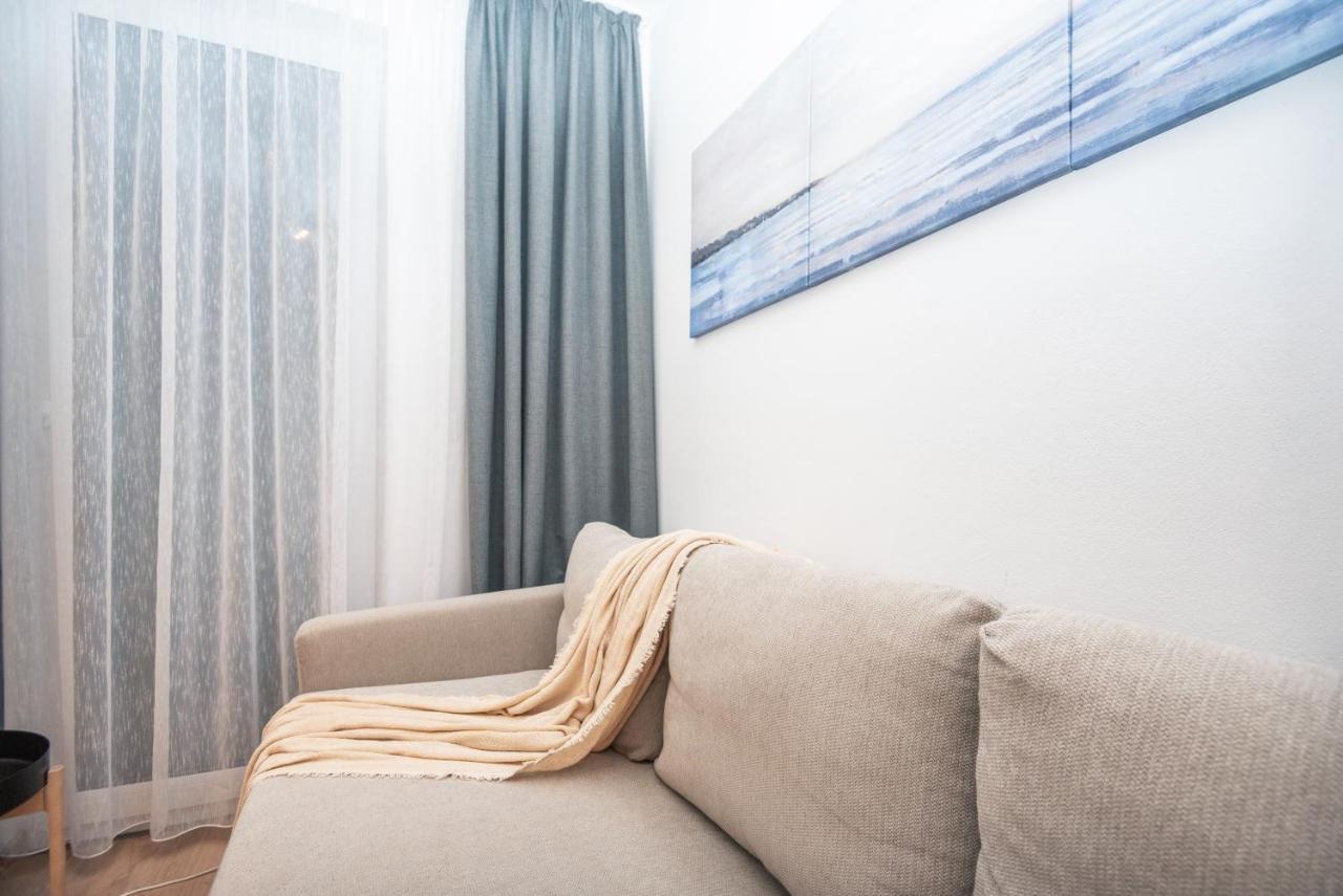 City Center Apartment - Modern & Elegant Братислава Экстерьер фото